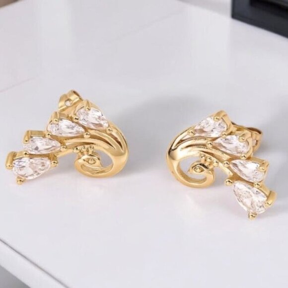 18K Gold CZ Cluster Stud Earrings | Peacock-Inspired Elegant Hypoallergenic NWT - Picture 3 of 16